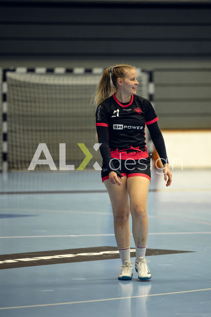 Handball I Frauen I Saison 2025-2026 I Frauen 2. Liga I 8. Spieltag I SG Schaffhausen - SG Red Dragons Uster I 23.11.2025 | Hochwertige Sportfotos kaufen & lizenzieren für Medien, Vereine, Agenturen & Sportler:innen. Entdecke professionelle Sportfotografie im Bildshop von Alexander Franzen. - Realisiert mit Pictrs.com