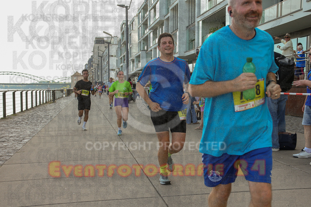 250920_1450_EX1_7802 | Sportfotografie im Rhein-Sieg Kreis, Köln, Bonn, NRW, Rheinland Pfalz, Hessen, etc. Unser Tätigkeitsfeld umfasst den Laufsport vom Volkslauf über den Marathon, Duathlon, Triathon bis zum Ultralauf wie Kölnpfad Ultra oder Schindertrail.