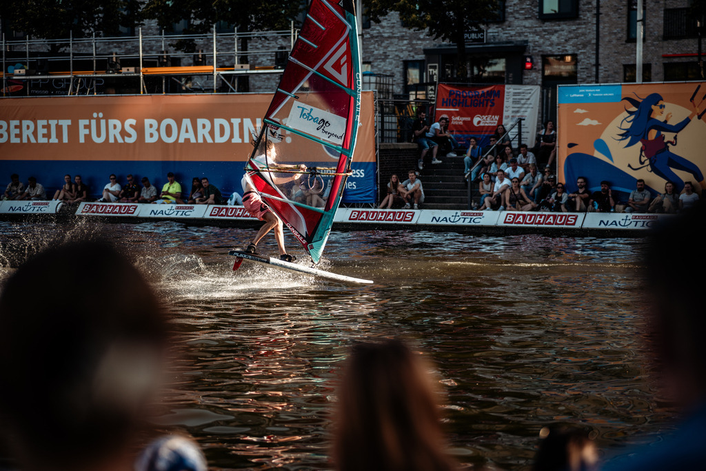 Kieler WOCHE Tow In Windsurf - @danielpankoke dpmedia (113 von 158) | dp-photography - Realisiert mit Pictrs.com