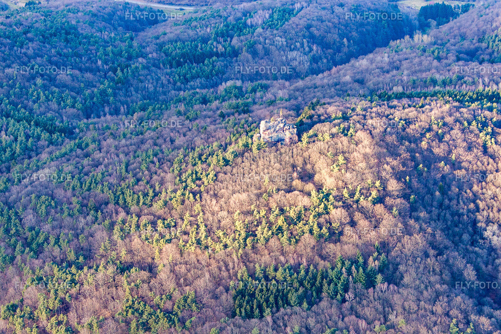 Kletterfels | Luftbild: Kletterfels in Waldhambach im Bundesland Rheinland-Pfalz in Deutschland. Foto: IMG_62103.jpg vom 23.02.2014 durch Werner Riehm/FLY-FOTO.de - Realisiert mit Pictrs.com