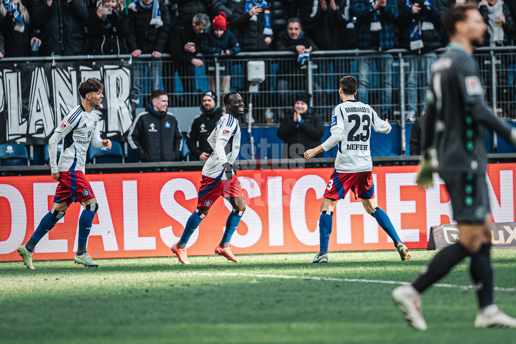 Fußball | Männer | Saison 2024/2025 | 2. Fußball-Bundesliga | 20. Spieltag | Hamburger SV vs. Hannover 96 | 02.02.2025 | Jean-Luc Dompe (#7, HSV) jubelt nach seinem Tor
