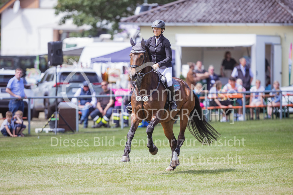 220716_LC_Punkte-L1-200 | Deine schönsten Turniermomente als professionelle Fotos! Entdecke hochwertige Pferdesport-Fotografie im Online-Shop. Jetzt Fotos finden & bestellen!
