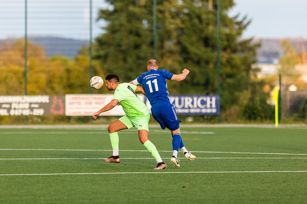SG Morshausen - FC Karbach II | Sportfotografie Hermann-Josef Stoffel - Realisiert mit Pictrs.com