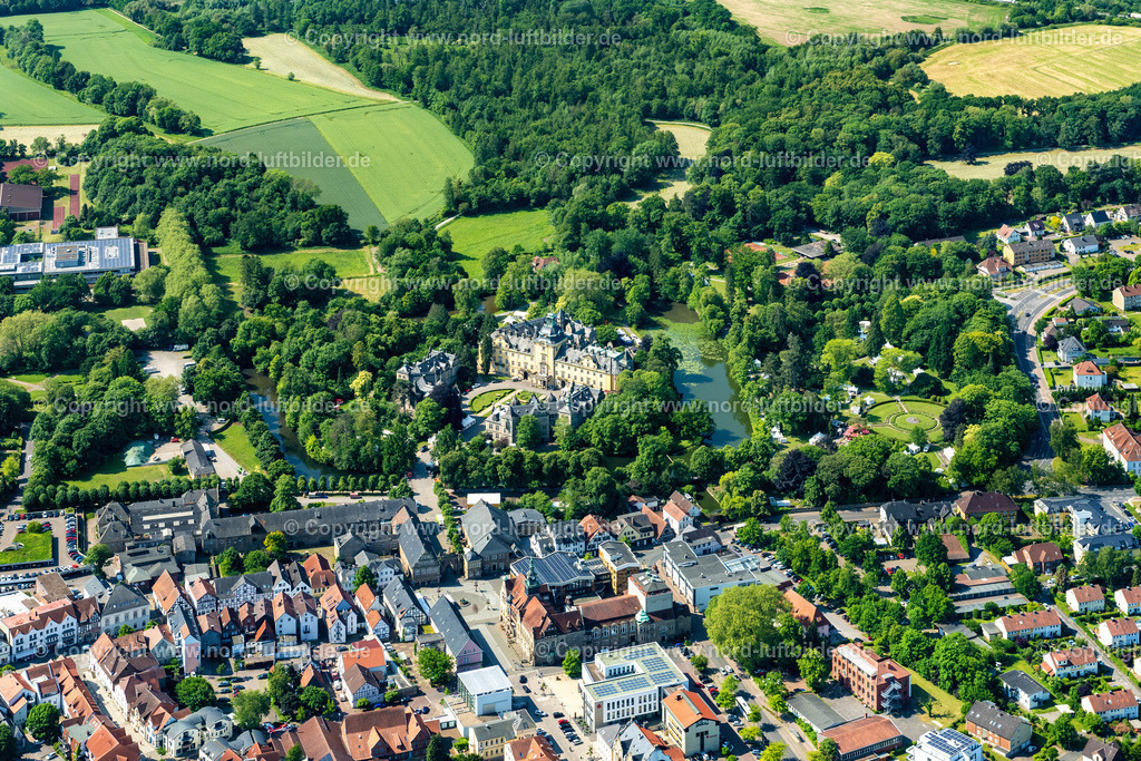Bückeburg_Schloss_ELS_4653050623 | BüCKEBURG 05.06.2023 Palais des Schloss in Bückeburg im Bundesland Niedersachsen, Deutschland. // Palace in Bueckeburg in the state Lower Saxony, Germany. Foto: Martin Elsen