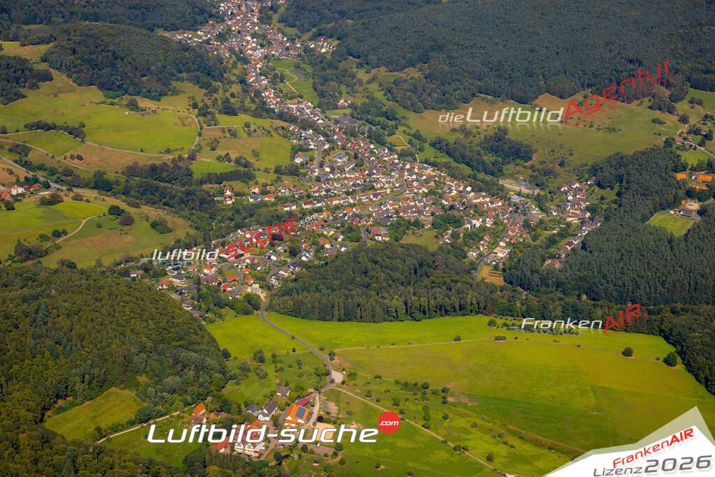 Das Luftbild zeigt :  Heimbuchenthal - Die Luftaufnahme wurde 2024 vom UL-Flugzeug aus erstellt ( keine Drohne ) - Hochauflösende Luftaufnahme - Für grossformatige Ausdrucke geeignet. Die Geschenkidee !Mit Lizenz und Bildrechte bestellbar