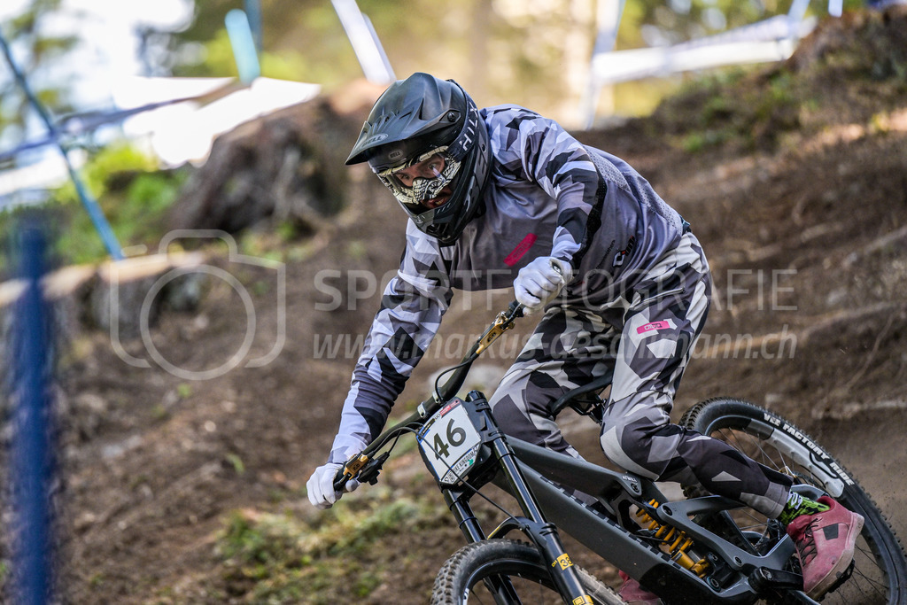 UCI Mountain Bike World Cup Lenzerheide 2022 - Downhill - 9. July 2022 | UCI Mountain Bike World Cup Lenzerheide 2022 - Downhill
Bike Kingdom, Lenzerheide
#46 ATWILL Philip (GBR)
Bild: Sportfotografie Markus Aeschimann | www.markus-aeschimann.ch - Realisiert mit Pictrs.com
