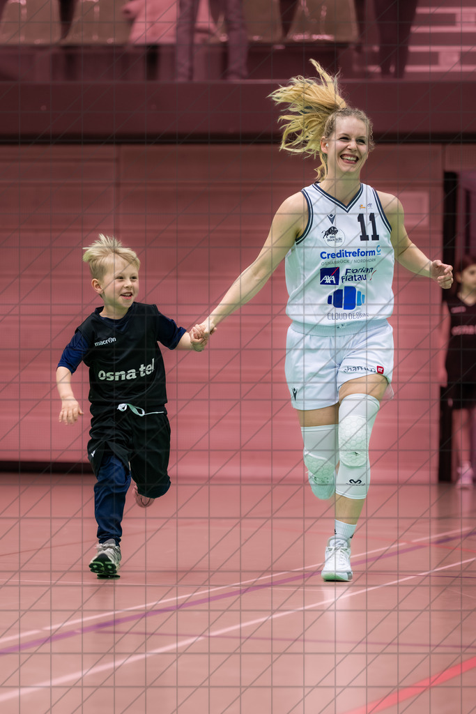 2. DBBL Nord 25/26 | Spieltag 08 | BBC Osnabrück vs. LionPride Braunschweig | 16.11.25: 2. DBBL Nord 25/26 | Spieltag 08 | BBC Osnabrück vs. LionPride Braunschweig / Osnabrück / Deutschland  //   CREDIT:www.bullenfotos.de, Martin König, Hörner Weg 40, D-49078 Osnabrück, +4917663732967 // Nutzung und Weitergabe nur zu den vereinbarten Zwecken. Presseanfragen an Ersteller. Alle Rechte beim Ersteller. Honorierung nach MFM. - Realisiert mit Pictrs.com