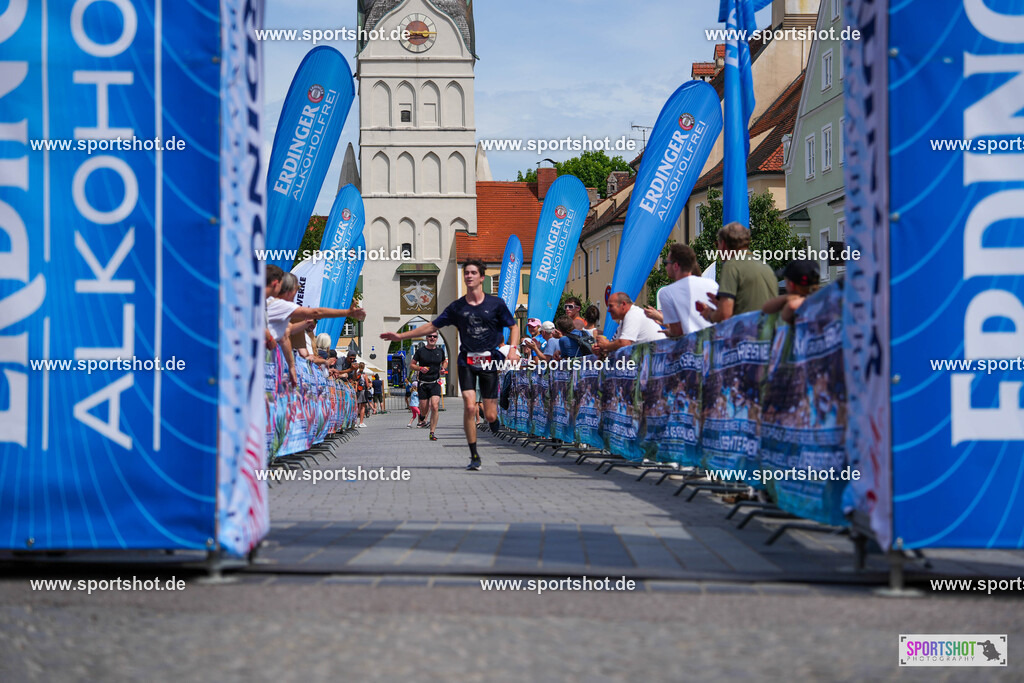 DSC05128 | Stadttriathlon Erding 2025. #yourpictrs #sportshot_your_pictrs @Sportshotphotography #stadttriathlonerding Copyright: www.sportshot.de