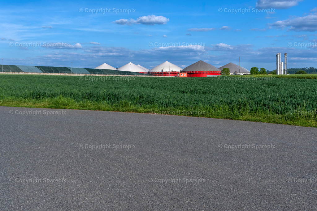 CAR_Agri_Biogas6 | Camera height 1,60m - light 4/35° - Realisiert mit Pictrs.com