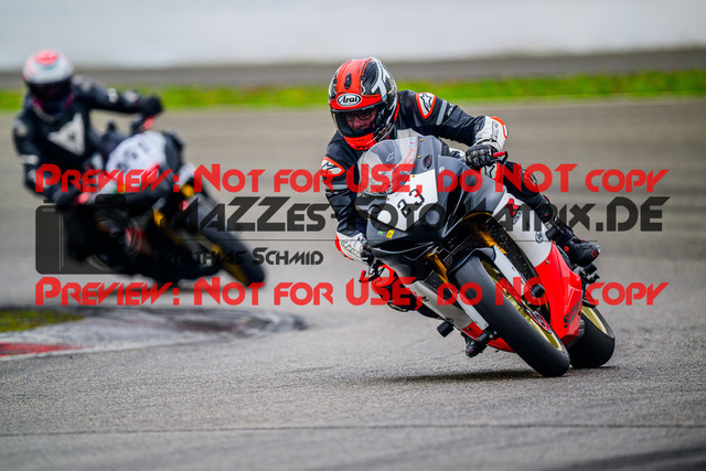 MaZZes_FotoMatrix_240717_6007705_3867 | GELB