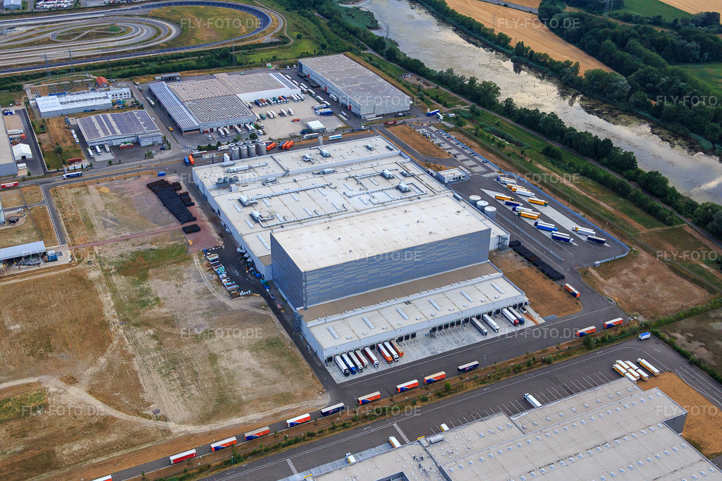 Luftbild: Pfälzer Erfrischungsgetränke GmbH in Wörth am Rhein im Bundesland Rheinland-Pfalz in Deutschland. Foto: IMG_083739.jpg vom 24.07.2015 durch Werner Riehm/FLY-FOTO.deMEG Gruppe - MEG Gruppe