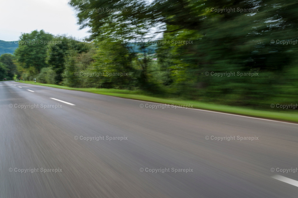 CAR_Country_Road8_Rig | Drive - Realisiert mit Pictrs.com