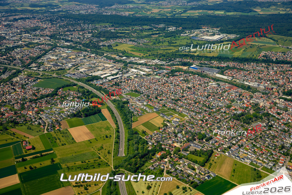 Das Luftbild zeigt  Eislingen - Die Luftaufnahme wurde 2023 vom UL-Flugzeug aus erstellt ( keine Drohne ) - Hochauflösende Luftaufnahme - Für grossformatige Ausdrucke geeignet. Die Geschenkidee !Mit Lizenz und Bildrechte bestellbar
