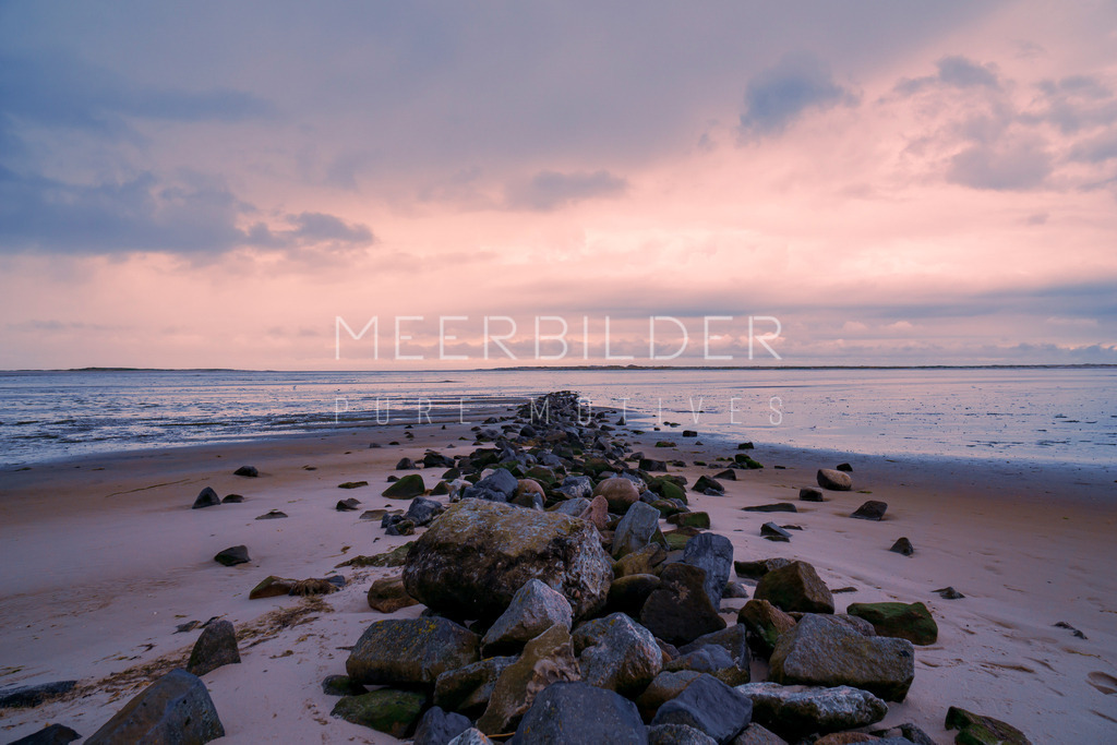 Nordsee Bild // Buhne zum Wattenmeer | Ostsee Bilder & Nordsee Bilder sowie abstrakte Bilder und moderne Fotokunst jetzt im MEERBILDER Shop online kaufen.