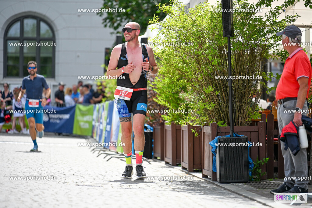 SZI_7876 | Stadttriathlon Erding 2025. #yourpictrs #sportshot_your_pictrs @Sportshotphotography #stadttriathlonerding Copyright: www.sportshot.de