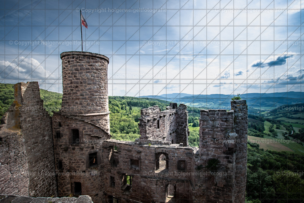 Castle | Kaufen sie online außergewöhnliche Fotografien auf Leinwand Acrylglas Fotoprint Aludibond von holgerweigeltfotografie - Realisiert mit Pictrs.com
