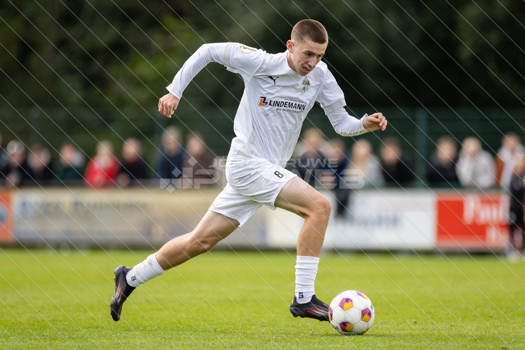 20251003_Picselweb-Fotografie_1R3_2630 | DFB Pokal 2. Runde, JFV A/O/B/H/H - SV Stuttgarter Kickers, Foto: Jörg Struwe - picselweb.de - Realisiert mit Pictrs.com