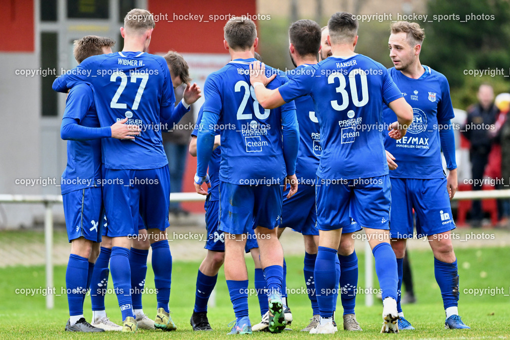 SV Rothenthurn vs. Union Matrei | Jubel Union Matrei Mannschaft, #17 Daniel Kofler Matrei, #11 Philipp Wibmer Matrei, #27 Hannes Wibmer Matrei, #30 Manuel Hanser  Matrei, SV Rothenthurn vs. Union Matrei, SV Rothenthurn vs. Union Matrei am 09.11.2024 in Rothenthurn (Sportplatz Rothenthurn), Austria, (Photo by Bernd Stefan)