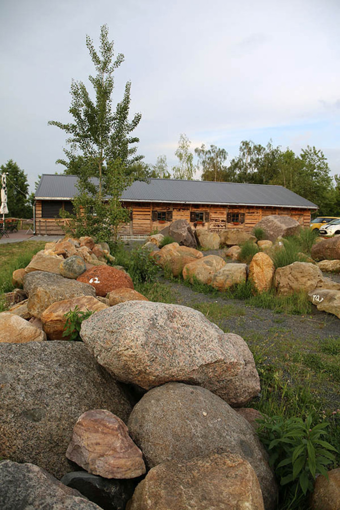 Störmthaler See - Findlinge und Geschiebe | Entdecke über 20 Kategorien Leipzig-Motive: Foto-Downloads, hochwertige Poster, Leinwand- & Fine-Art-Prints. Jetzt Lieblingsfoto im Bildlexikon Leipzig Shop bestellen!