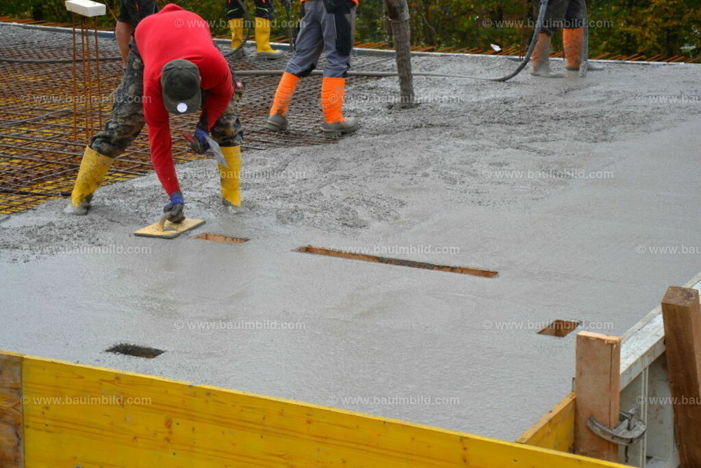 bib-lg04-betonarbeiten-0343 | Nach LV-Leistungsgruppen sortierte Detailfotos über den Bau eines Hauses. Alle Hausbau-Bilder direkt vom Urheber und Autor der Website Haus-Selber-Bauen.com