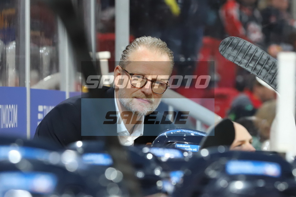 Christof Kreutzer HC LFX | Christof Kreutzer HC LFX - Realisiert mit Pictrs.com