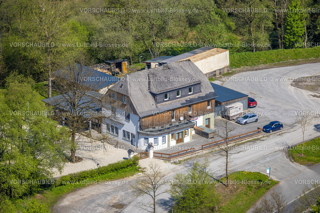 Meschede230500739 | Luftbild, Gasthaus und Parkplatz Stimmstamm, Warstein, Sauerland, Nordrhein-Westfalen, Deutschland
