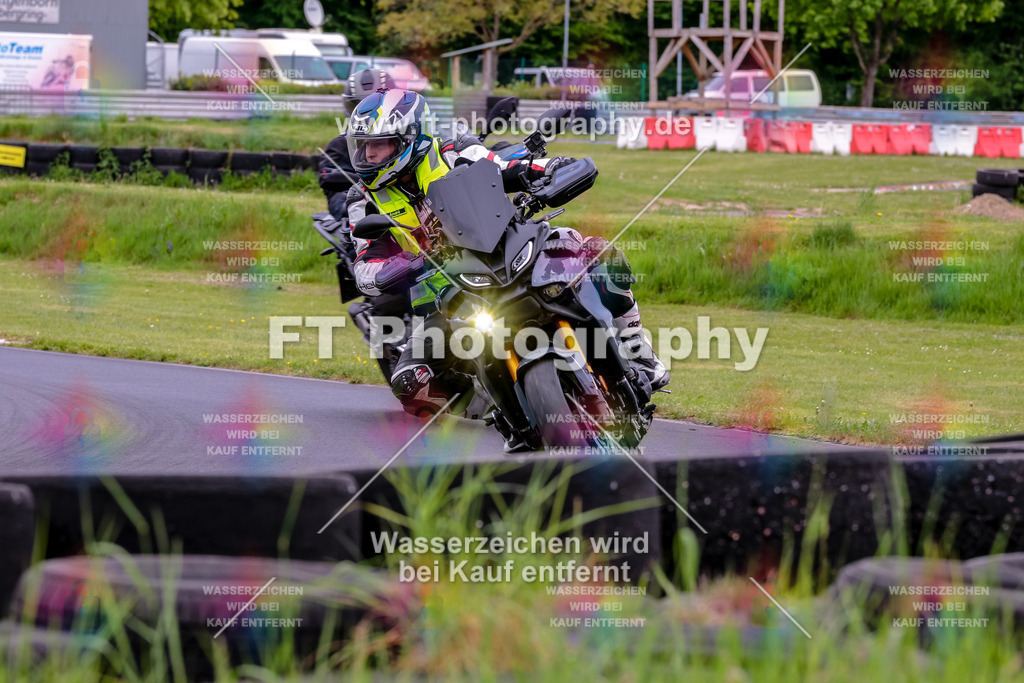 MotoTeamVBK-20482 | Hier findet Ihr Bilder von Touristenfahrten auf der Nürburgring Nordschleife oder von anderen Veranstaltungen die ich besucht habe. Viel Spass beim Durch Schauen 