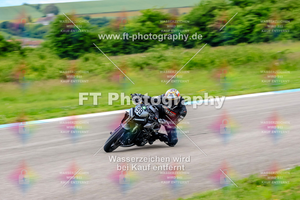 MotoTeam-3570 | Hier findet Ihr Bilder von Touristenfahrten auf der Nürburgring Nordschleife oder von anderen Veranstaltungen die ich besucht habe. Viel Spass beim Durch Schauen 