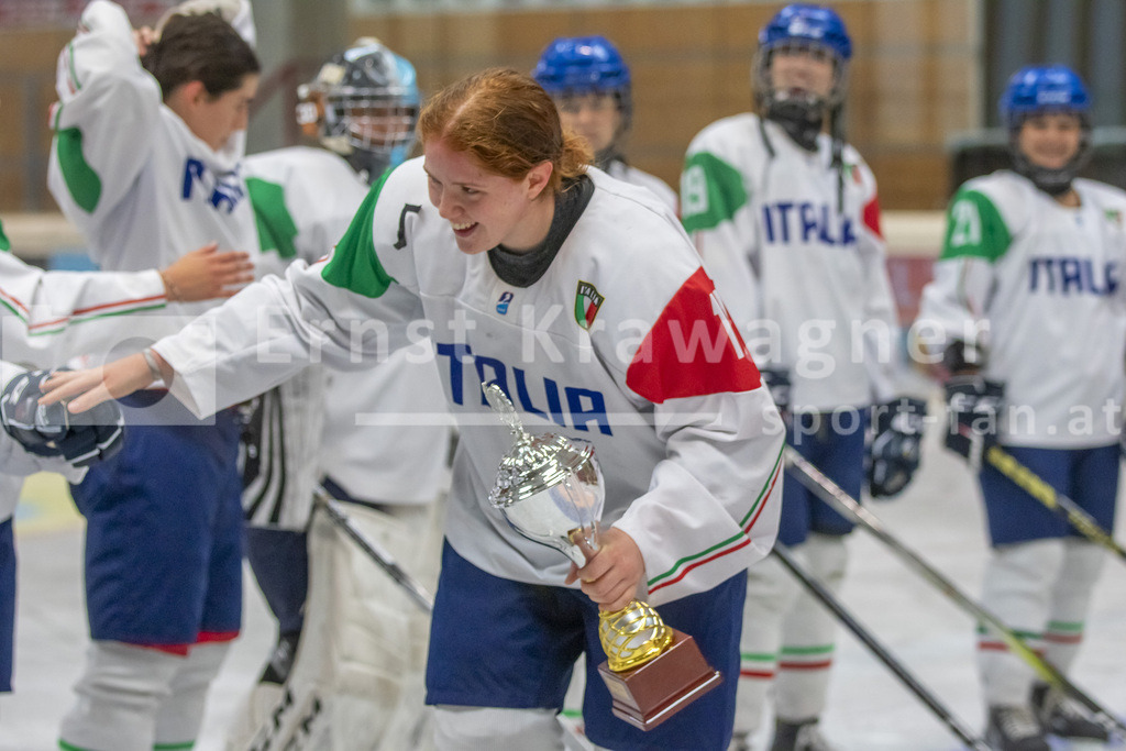 Dameneishockey | Dameneishockey, U18 Turnier am 31.08.2024 in Spittal (Eis-Sport-Arena - Sportzentrum Spittal), Austria, (Photo by Ernst Krawagner sport-fan.at) - Realisiert mit Pictrs.com