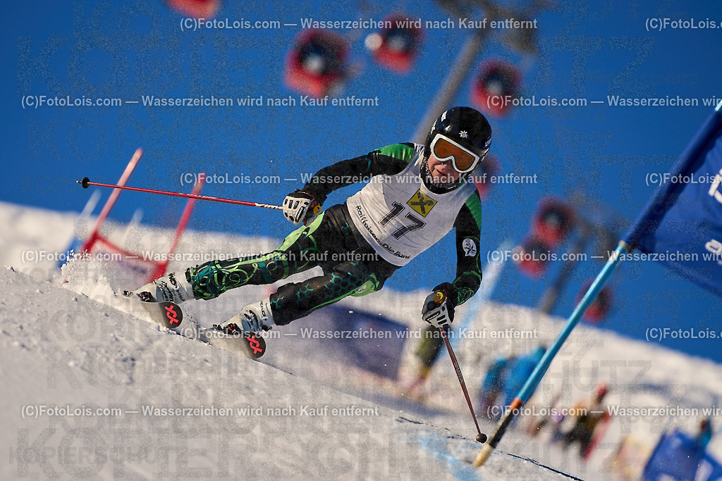ALP2473_MASTERS-Cup_GS-B Herrn_Gilger Josef | (C)FotoLois.com, Alois Spandl. FIS Masters-Cup Wildschönau, Giant Slalom auf der Piste Schatzberg GS, Siegerehrung auf dem Dorfplatz Niederau, Sa 13. Januar 2024.