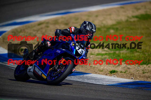 MaZZes_Fotomatrix_20250407_6007705_7287 | GELB