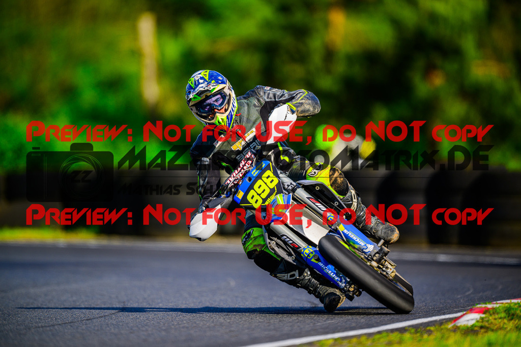 MaZZes_FotoMatrix_240510_6007705_7356 | S2