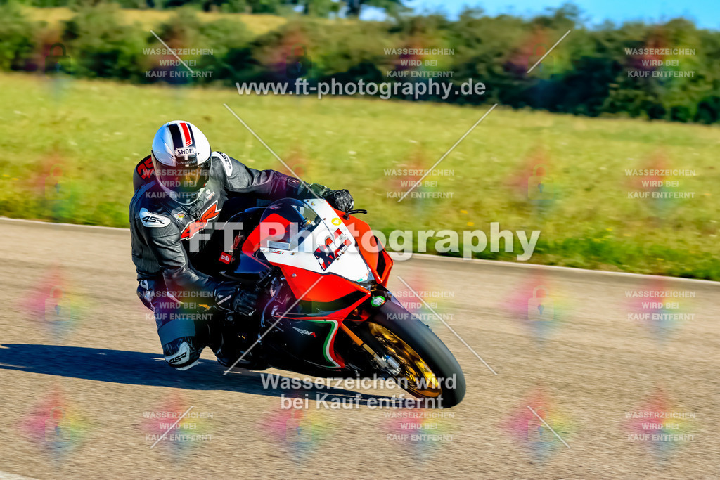 014-1566 | Hier findet Ihr Bilder von Touristenfahrten auf der Nürburgring Nordschleife oder von anderen Veranstaltungen die ich besucht habe. Viel Spass beim Durch Schauen 