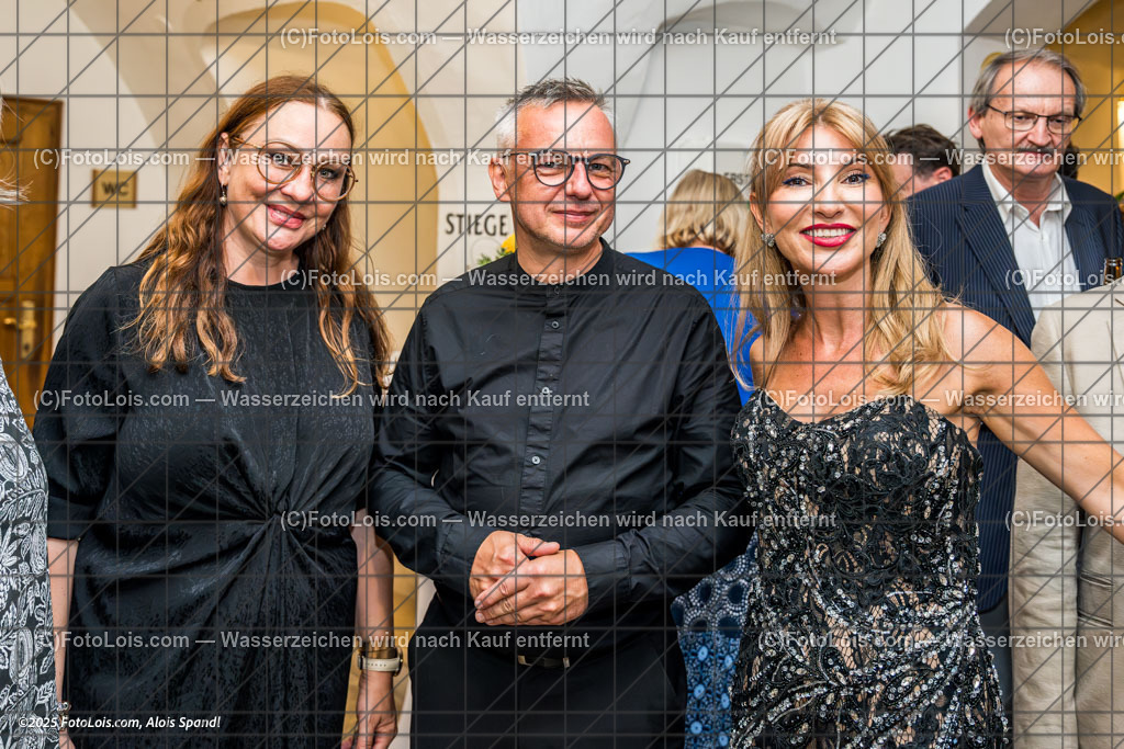 _ALP2711_Empfang_Angatscheva-Klavier | XLI. CHOPIN-Festival, Do 14. Aug. 2025, Empfang nach dem PRÄLUDIUM im Dom des Erlauftales im Rathaus Scheibbs und Auftritt von Klaviersolistin Donka ANGATSCHEVA in der Rathausaula vor  Ehrengästen und Künstlern.