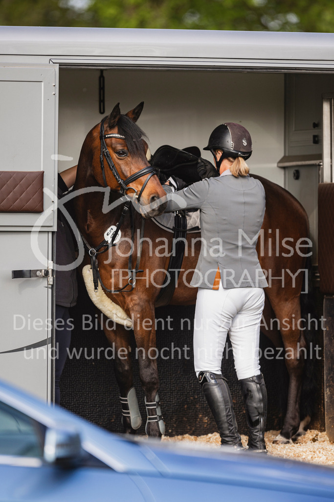 250503_SpengeW_A2-Spr-600 | Deine schönsten Turniermomente als professionelle Fotos! Entdecke hochwertige Pferdesport-Fotografie im Online-Shop. Jetzt Fotos finden & bestellen!