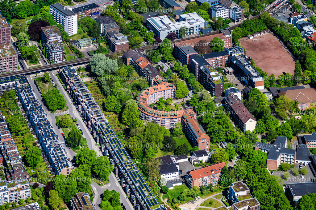 Hamburg_Mundsburg_Richardstrasse_ELS_2995010525 | HAMBURG 01.05.2025 Gebäude eines Mehrfamilien- Wohnhauses an der Richardstraße im Ortsteil Uhlenhorst in Hamburg, Deutschland. // Building of a multi-family residential building on Richardstrasse in the district Uhlenhorst in Hamburg, Germany. Foto: Martin Elsen