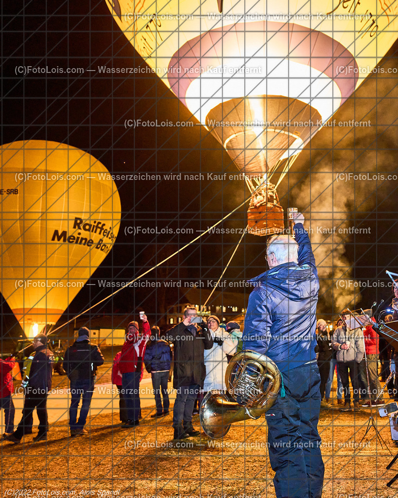 ALP0597_Nacht der Ballone_Lackenhof | (C)FotoLois.com, Alois Spandl, 'Nacht der Ballone' des Ballonclub ÖTSCHERLAND in Lackenhof/Weitental, gemeinsame Veranstaltung mit Tourismusverband ÖTSCHER, Mi 28. Dezember 2022.