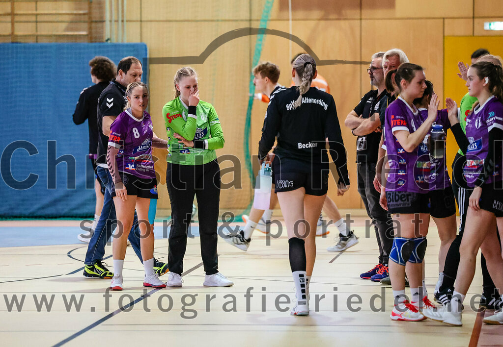 2023-12-16_131_SpVgg_Altenerding_gegen_HC_Donau-Paar_II | Erding, Deutschland, 16.12.2023:
Handball, Bezirksoberliga Frauen Altbayern 2023 / 2024, 10. Spieltag, SpVgg Altenerding gegen HC Donau/Paar II, Endergebnis: 22:22

Foto: Christian Riedel / fotografie-riedel.net