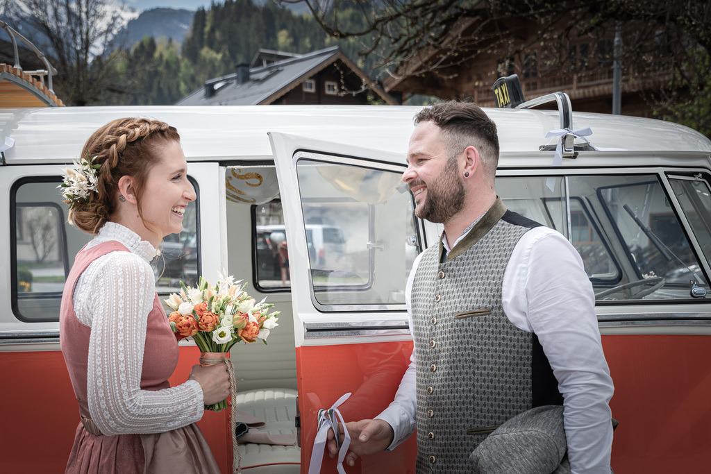 DSC09442_05.05.2023-Bearbeitet | Ich bin dein zuverlässiger Hochzeitsfotograf oder Fotograf für die Taufe eures Kindes?
Gefallen dir hochauflösende Panorama Landschaftsbilder der Tiroler Alpen, insbesondere dem Wilden Kaiser?
Dann bist du hier genau richtig! - Realisiert mit Pictrs.com