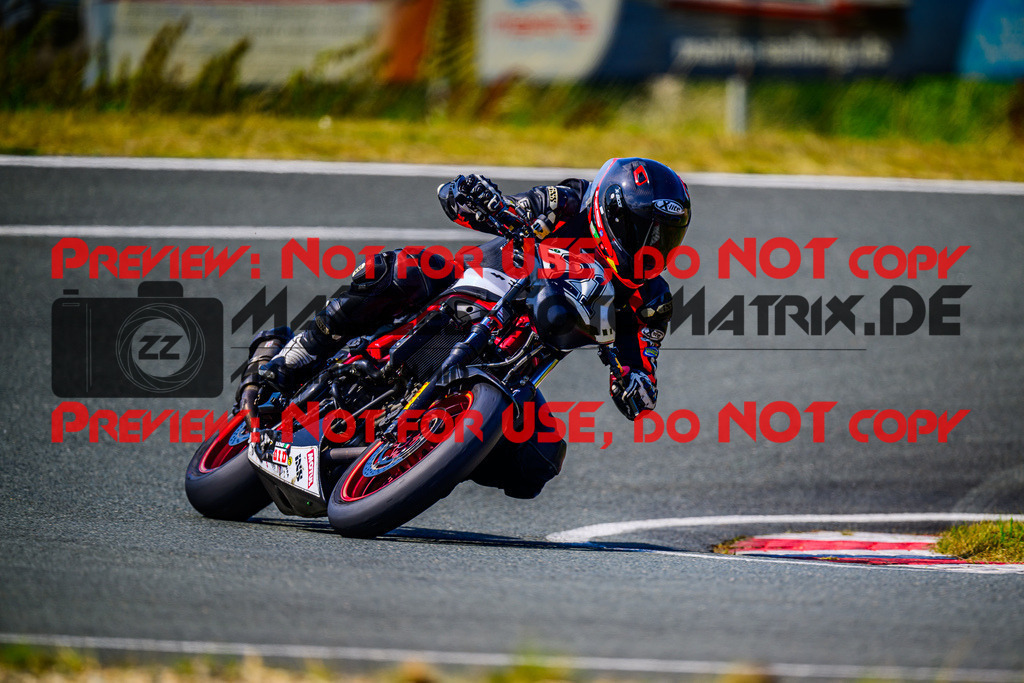 MaZZes_FotoMatrix_240726_6007705_4224 | TWIN