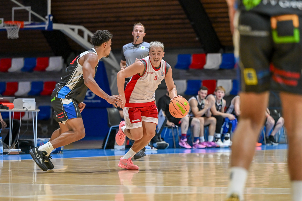 rsk_065 | Fotos von Basketballspielen aus dem Raum NRW fotografiert von Gero Mueller-Laschet und Daniel Schaefer - Realisiert mit Pictrs.com