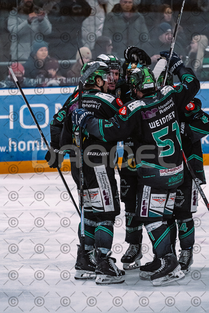 Alligators_vs_Peiting_04_01_2026-097 | Höchstadt Alligators Fotogalerie: Eishockey-Action aus Franken. Professionelle Spielfotos, Portraits & Stadionbilder zum Download. Jetzt entdecken! - Realized with Pictrs.com