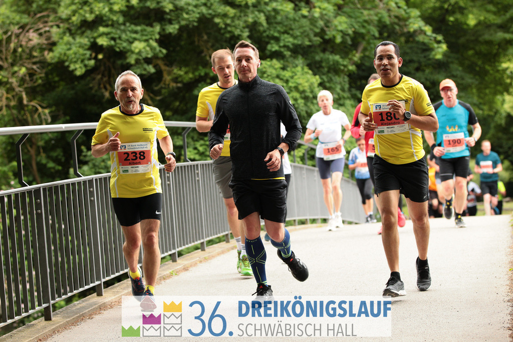 VR Bank Hauptlauf 10km | 3königslauf 2022 VR Bank Hauptlauf - Realisiert mit Pictrs.com