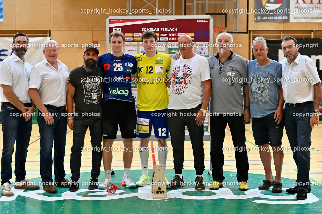 SC Ferlach vs. UHC Hollabrunn | Übungsleiter Karate Ferlach Hannes Valentin, Sektionsleiter Karate Ferlach Herwig G. Pluder, Spieler des Abends, #25 PLONER Florian SC Ferlach, #12 PAVLOV Hari UHC Hollabrunn, Vitebürgermeister Ferlach Christian Gamsler, SC Ferlach vs. UHC Hollabrunn, SC Ferlach vs. UHC Hollabrunn am 20.09.2025 in Ferlach (Ballspielhalle Ferlach), Austria, (Photo by Bernd Stefan)