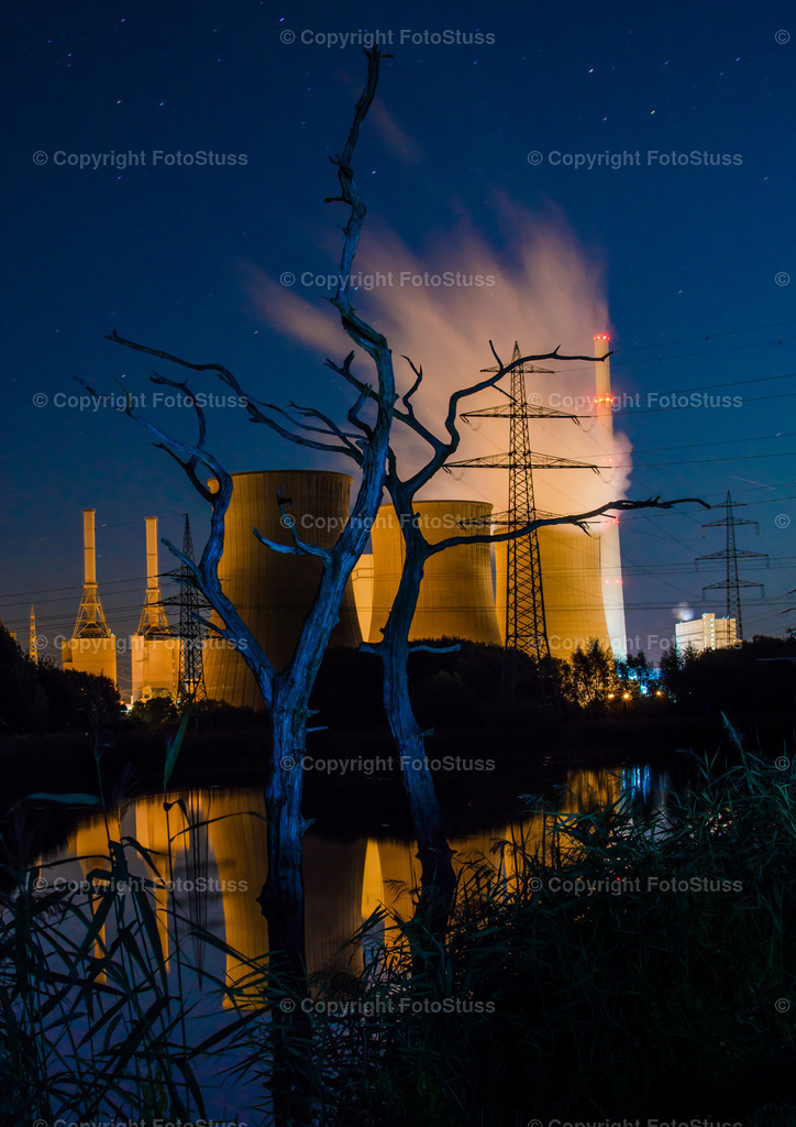 Gerstein Kraftwerk am Tibaum in Hamm / Werne | Das ehemalige Gerstein Kraftwerk am Tibaum in Hamm / Werne Stockum bei Nacht - Realisiert mit Pictrs.com