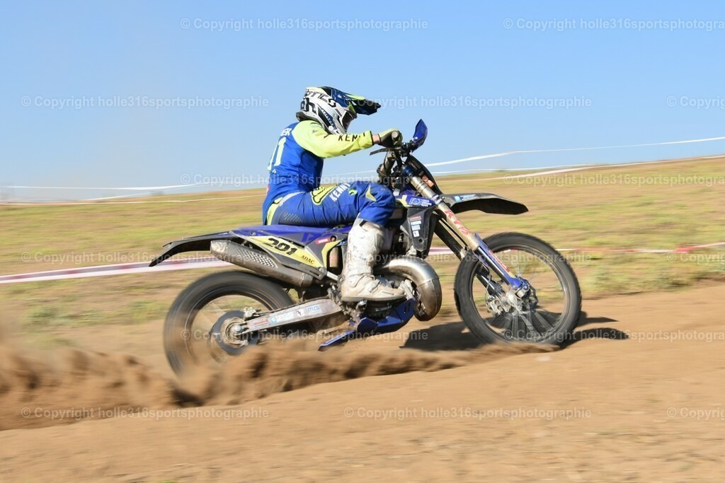 DSC_0329 | Sportfotografie , Motorsport, Motoross, Reitsport, Mointainbike, Enduro,
Landschaft , Outdoor, Eventfotografie, Landschaft, Bilder online bestellen - Realisiert mit Pictrs.com