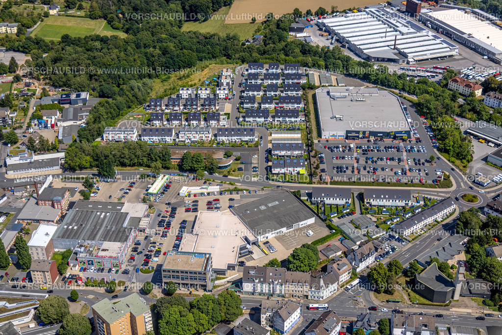 Velbert220803325 | Luftbild, Neubau Wohnsiedlung Winkelstraße, Einkaufszentrum, Velbert, Ruhrgebiet, Nordrhein-Westfalen, Deutschland
