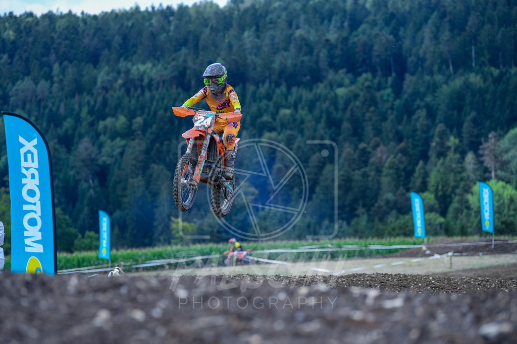 Lady (61) | Paeschuphoto Shop - Wer nicht sucht der auch nicht findet.Ob Motocrossbilder oder von einem besuchtem Spiel, Hauptsache Action. - Realisiert mit Pictrs.com