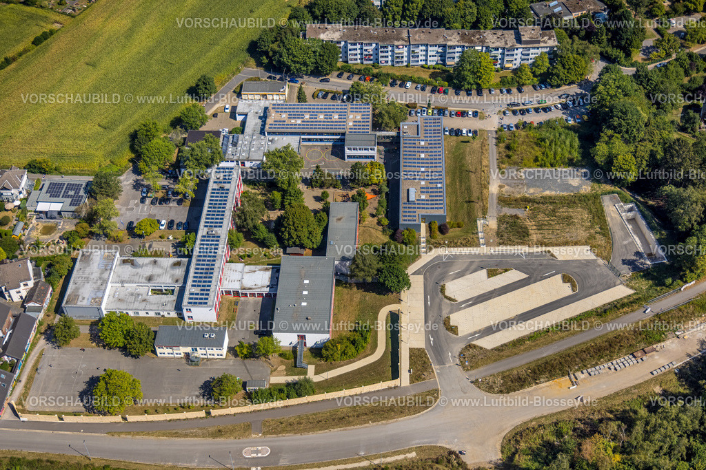 Sprockhoevel220808107 | Luftbild, Mathilde-Anneke-Schule, Solardach, Niedersprockhövel, Sprockhövel, Ruhrgebiet, Nordrhein-Westfalen, Deutschland