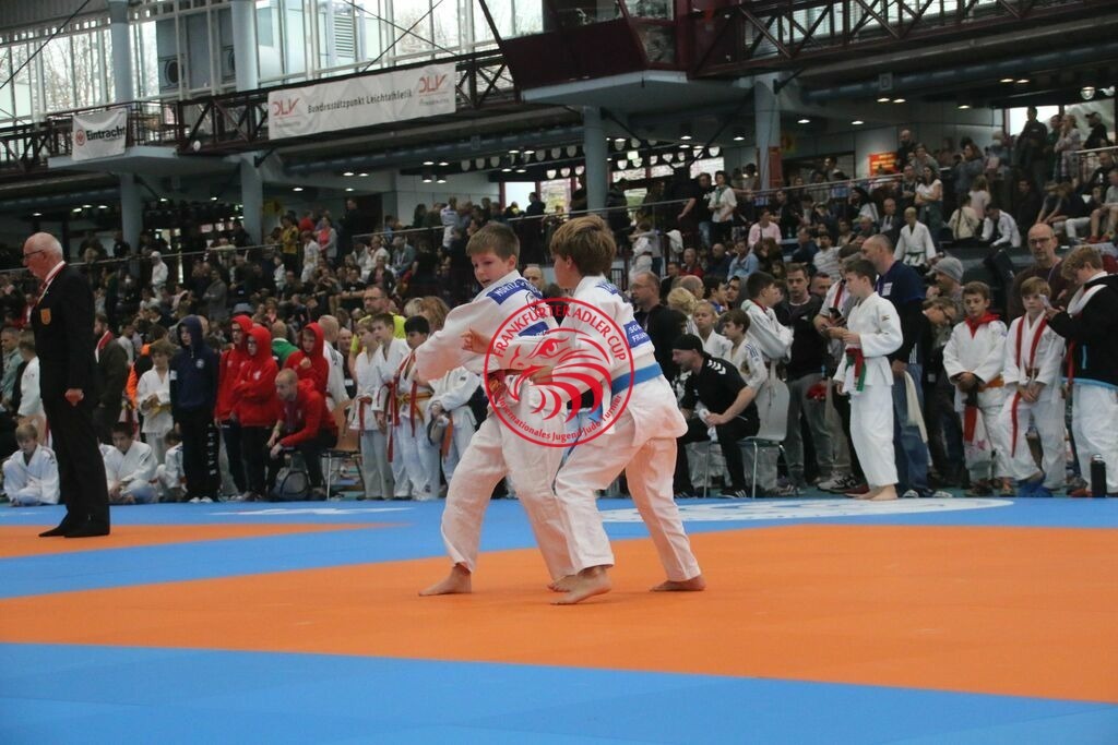 MSY-2022-10-29-7837 | Fotos vom Adler Cup - Pictures from Adler Cup

Hier findet Ihr alle Eindrücke und großen Momente der Adler Cup Wochenenden. Here you will find all impressions and great moments of the Adler Cup weekends. - Realisiert mit Pictrs.com